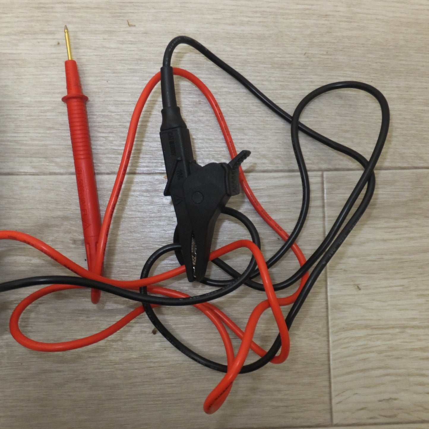 [送料無料] 美品★三和電気計器 SANWA 絶縁抵抗計 DM1008S　INSULATION RESISTANCE TESTER(2)★