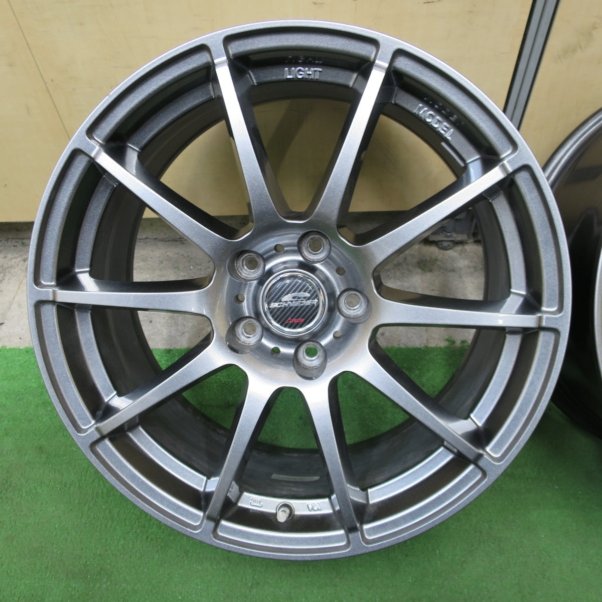 キレイ★SCHNEIDER ATECH 18インチ ホイール シュナイダー 18×8J PCD114.3/5H★6022101NGホ