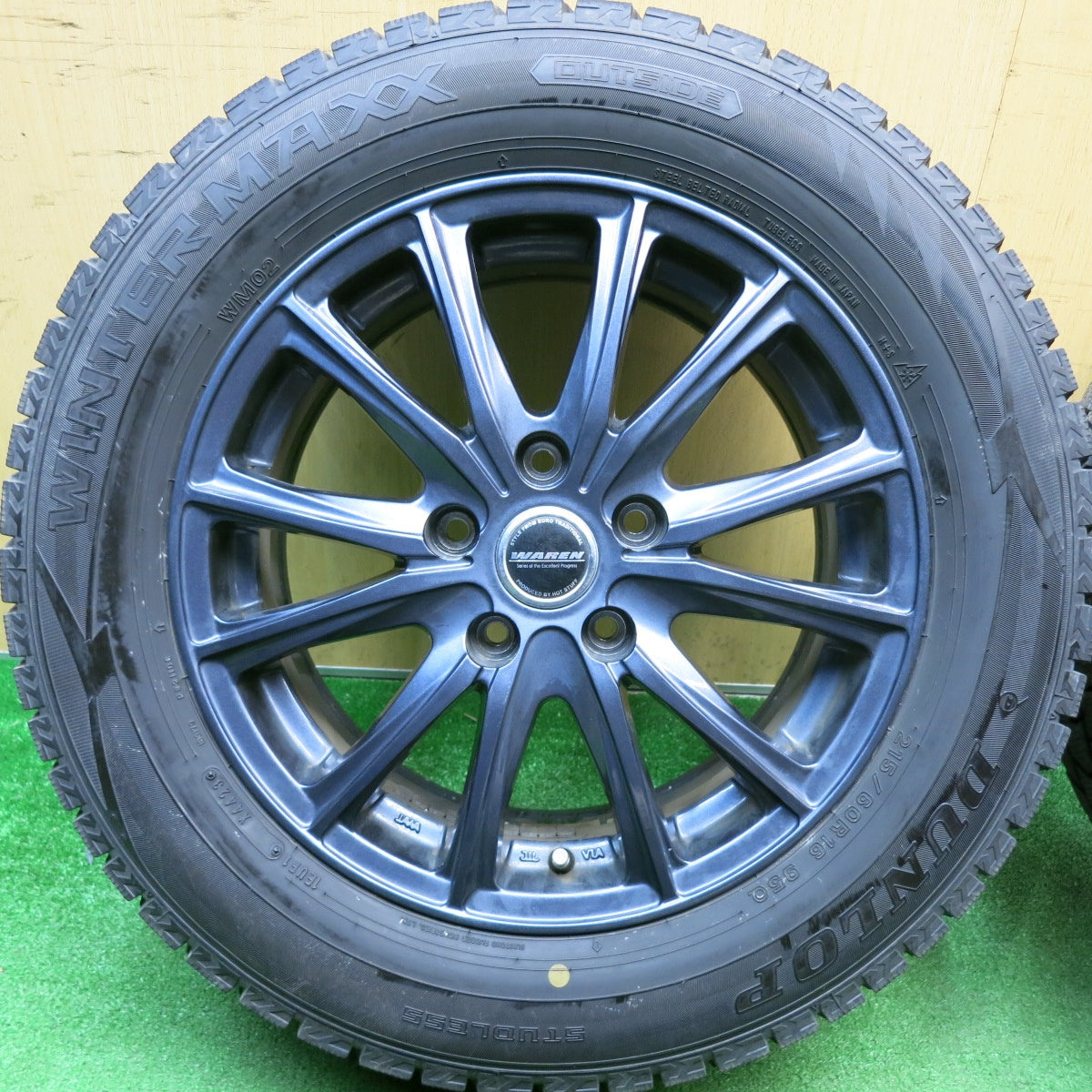 バリ溝！23年！9.5分★スタッドレス 215/60R16 ダンロップ ウインターマックス WM02 WAREN ヴァーレン 16インチ PCD114.3/5H★6022617HAス
