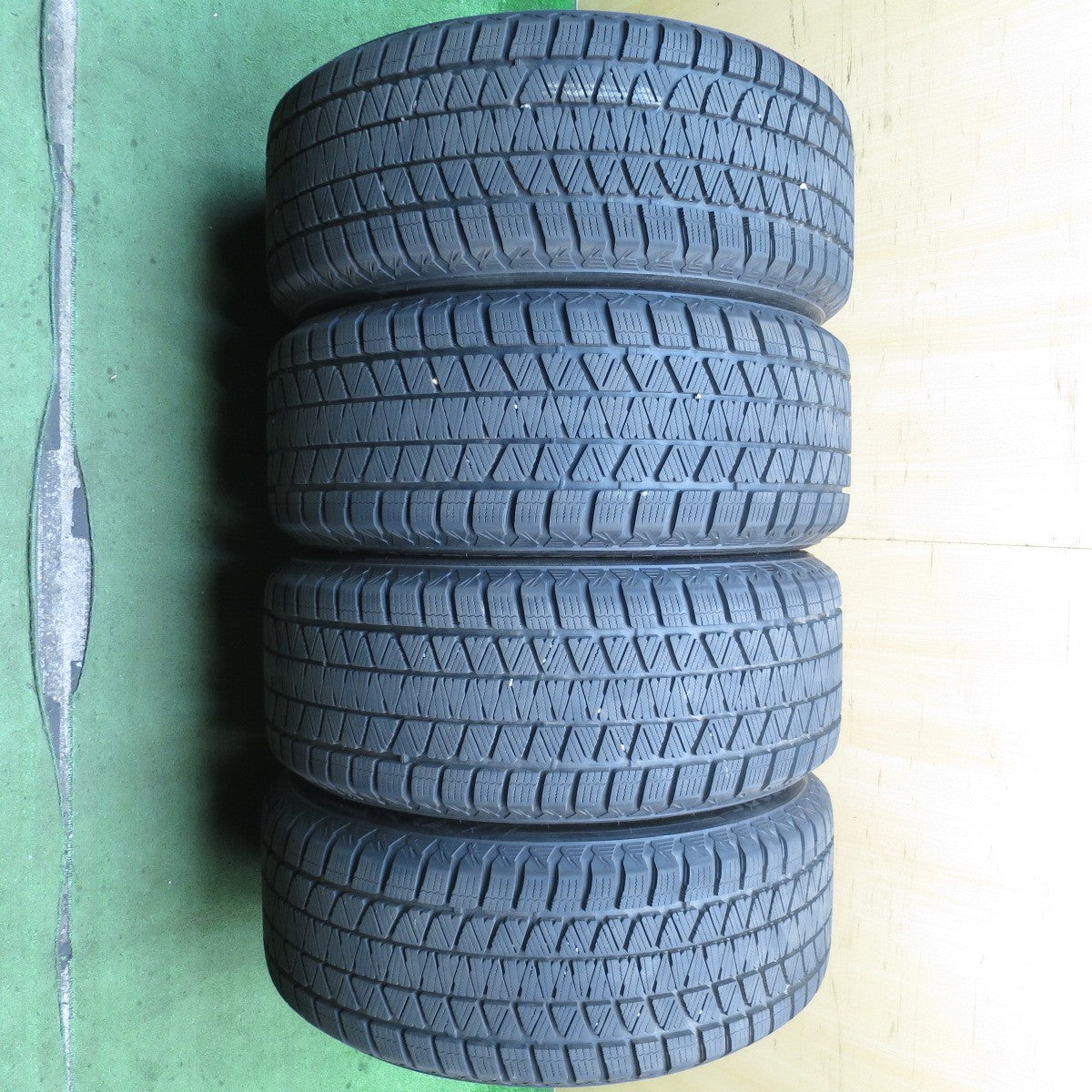 バリ溝！22年！キレイ！9.5分★ベンツ Gクラス W463 G63 純正 AMG 275/50R20 スタッドレス ブリヂストン ブリザック DM-V3 20インチ PCD130/5H★5081103NJス