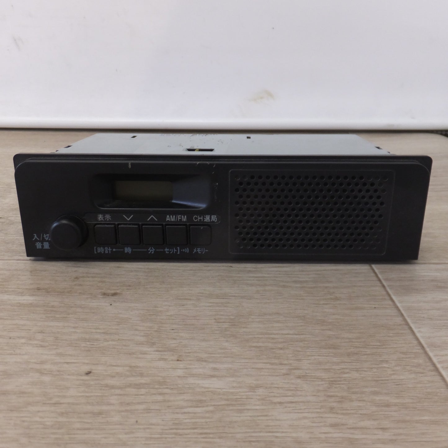 [送料無料] ★ASTI製 ダイハツ 純正 スピーカー内蔵 AM/FMラジオ 86120-B5040[14-4]★