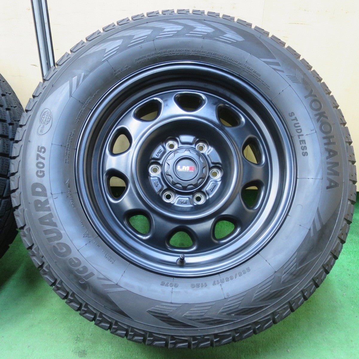 バリ溝！21年！キレイ！9.5分★LEHRMEISTER GEAR 265/65R17 スタッドレス ヨコハマ アイスガード G075 レアマイスター 17インチ PCD139.7/6H★5010615イス