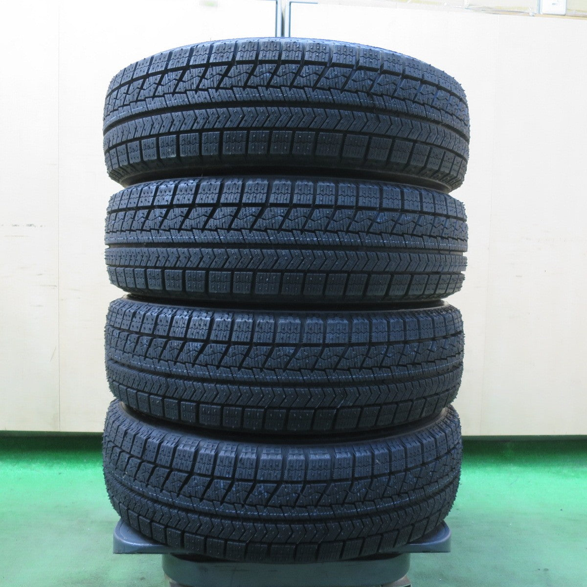 未使用！21年！キレイ★スタッドレス 155/65R14 ブリヂストン ブリザック VRX SCHNEIDER シュナイダー 14インチ PCD100/4H★5101608イス