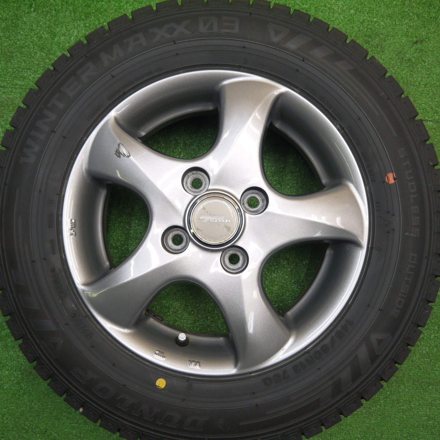 バリ溝！24年！キレイ！8.5分★スタッドレス 145/80R13 ダンロップ ウインターマックス 03 TOPRUN トップラン 13インチ PCD100/4H★5103102Hス