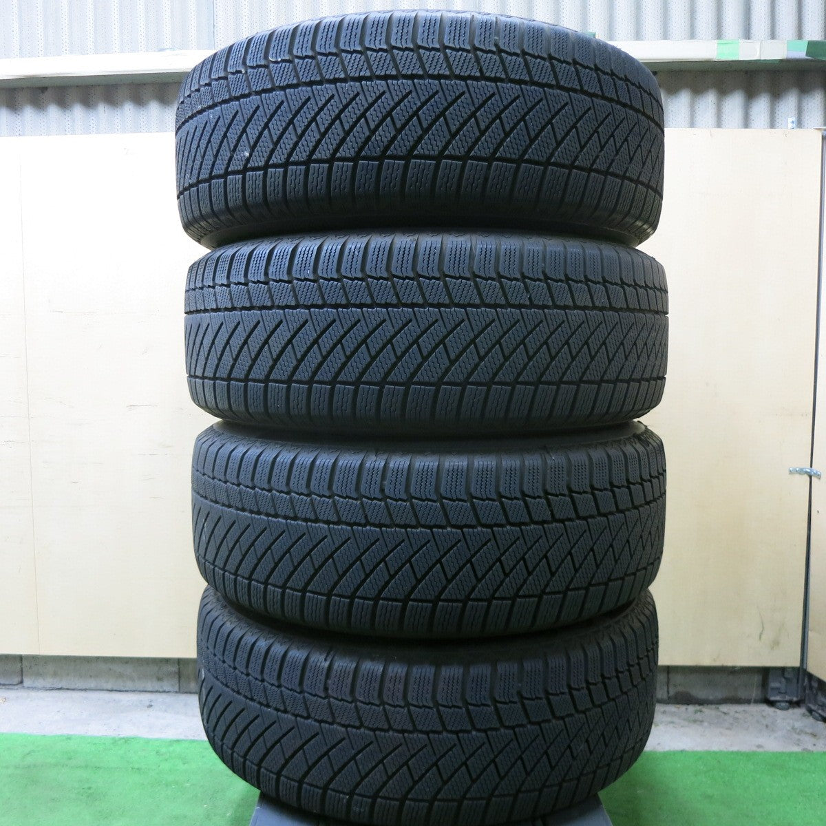 バリ溝！8.5分★ベンツ 等 EuroPremium WERNER 235/60R18 スタッドレス コンチネンタル コンチバイキング コンタクト6 18インチ ヴェルナー PCD112/5H★6011202ナス
