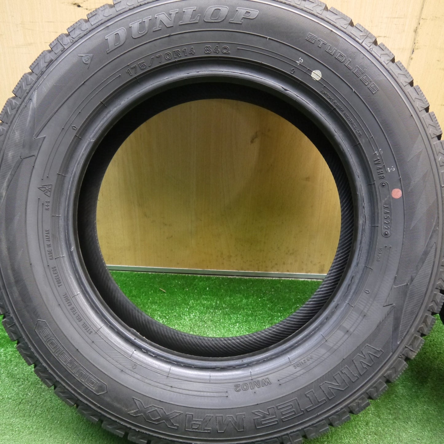 バリ溝！22年！9.5分★スタッドレス 175/70R14 ダンロップ ウインターマックス WM02 タイヤ 14インチ ヤリス ヴィッツ アクシオ 等★6022407Hスタ