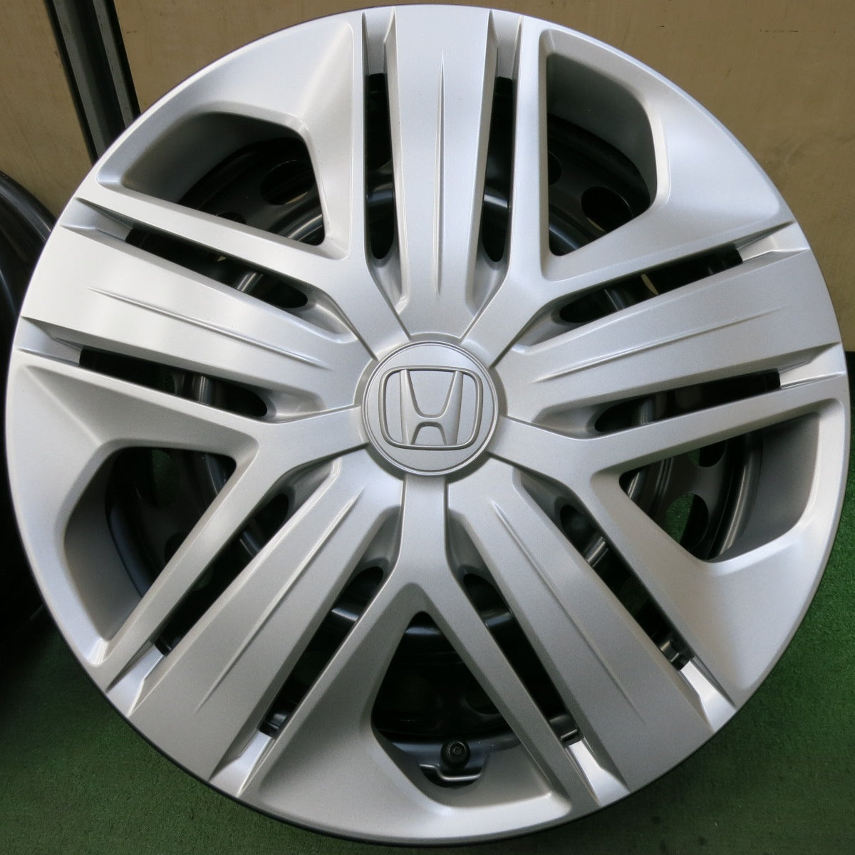 新車外し★ホンダ GK フィット 純正 スチール ホイール 15インチ 15×6J PCD100/4H★5043008SYホ