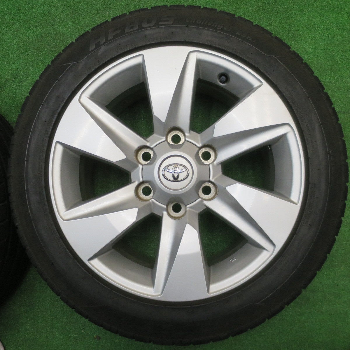 バリ溝！22年！キレイ！9分★ハイエース 等 トヨタ 150系 プラド 純正 215/55R17 ハイフライ HF805 17インチ PCD139.7/6H★5102901NJノ