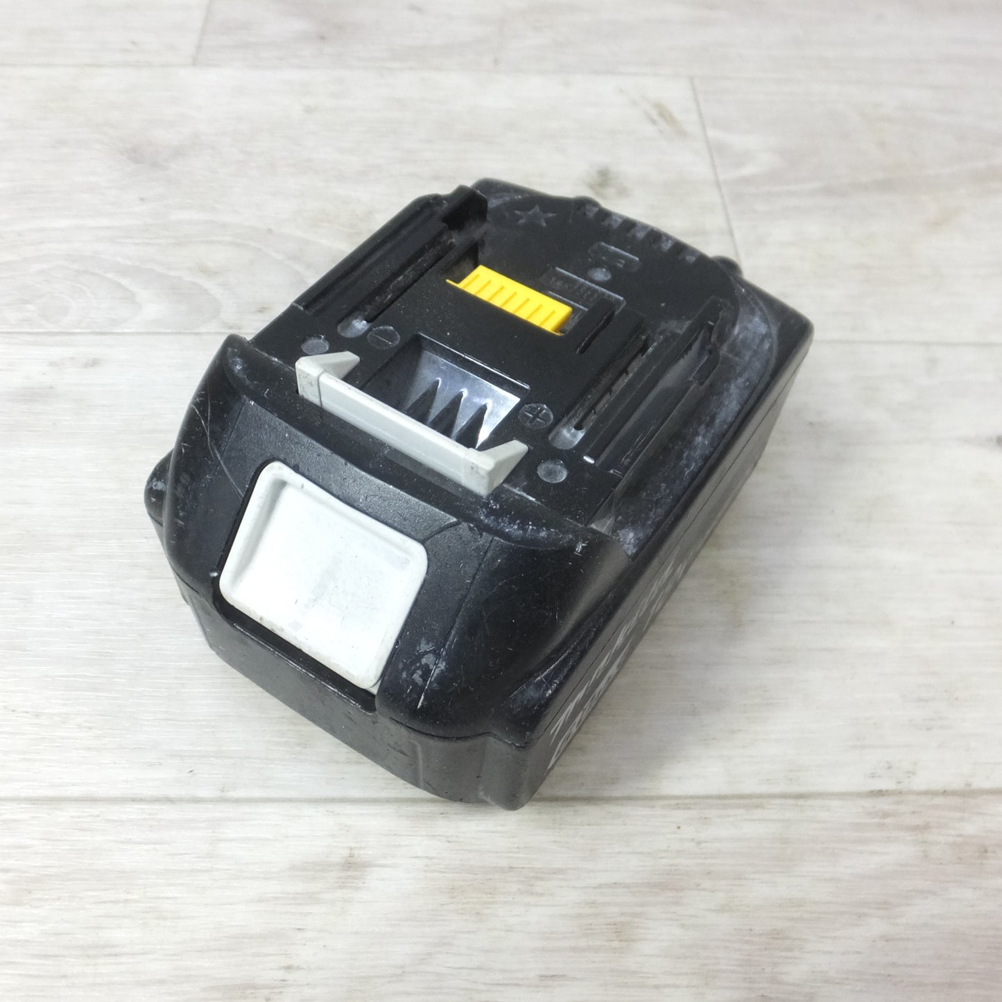 [送料無料] ◆makita マキタ Li-on リチウムイオンバッテリー BL1860B DC18V 6.0Ah 108Wh 電動工具◆