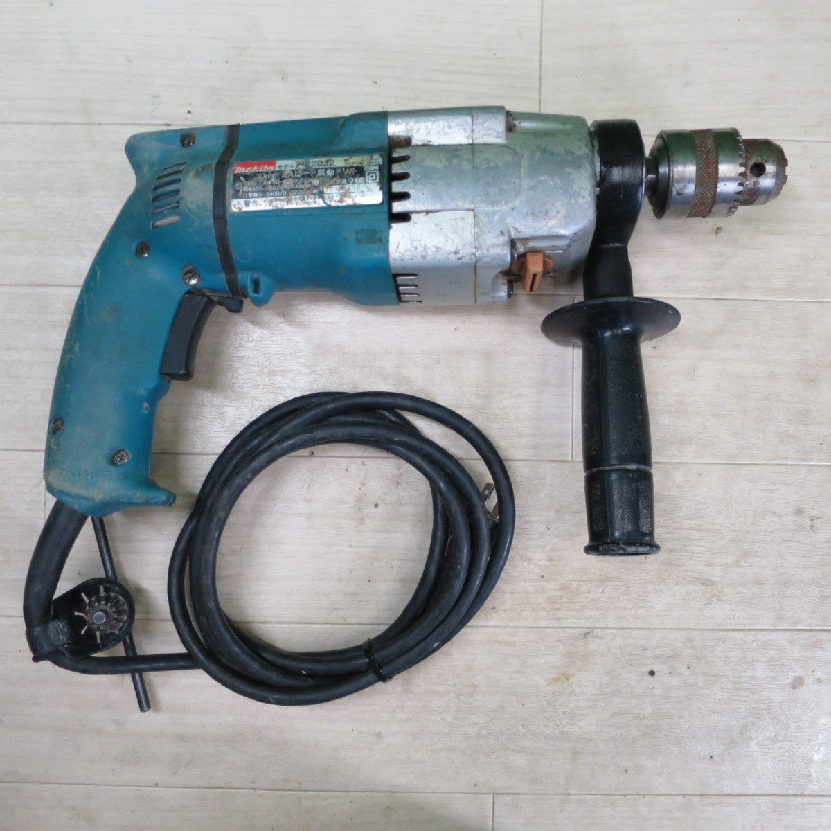 ☆マキタ 20mm 2スピード 震動 ドリル HP2032 電動 工具 振動 ドリル コード式 100V makita☆