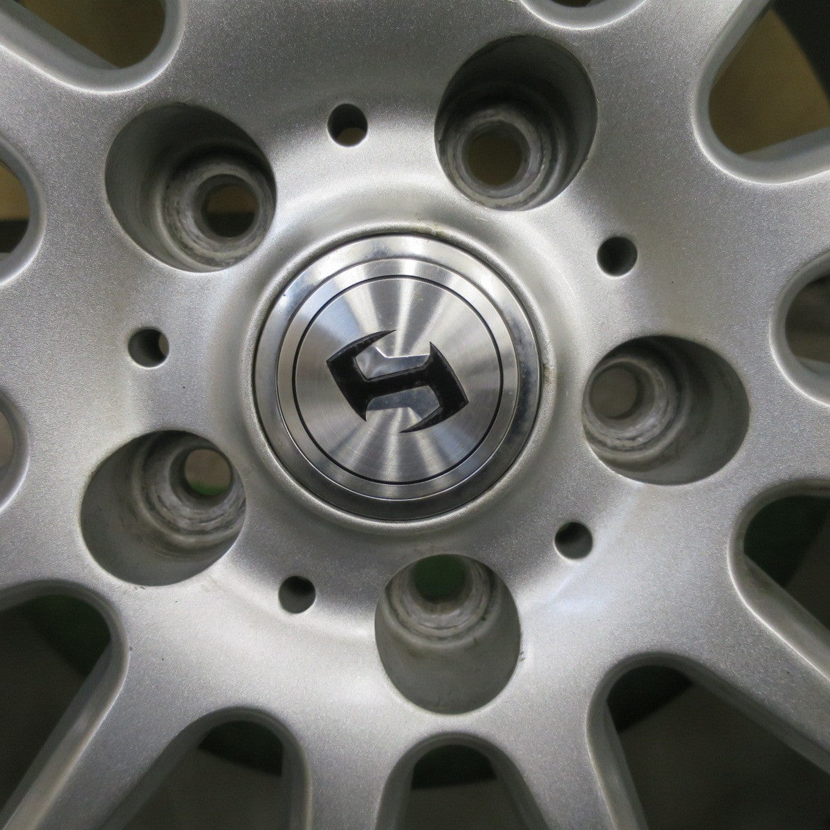 バリ溝！24年！キレイ！9.5分★スタッドレス 225/65R17 ブリヂストン ブリザック DM-V3 社外 アルミ 17インチ PCD114.3/5H★6040606TTス