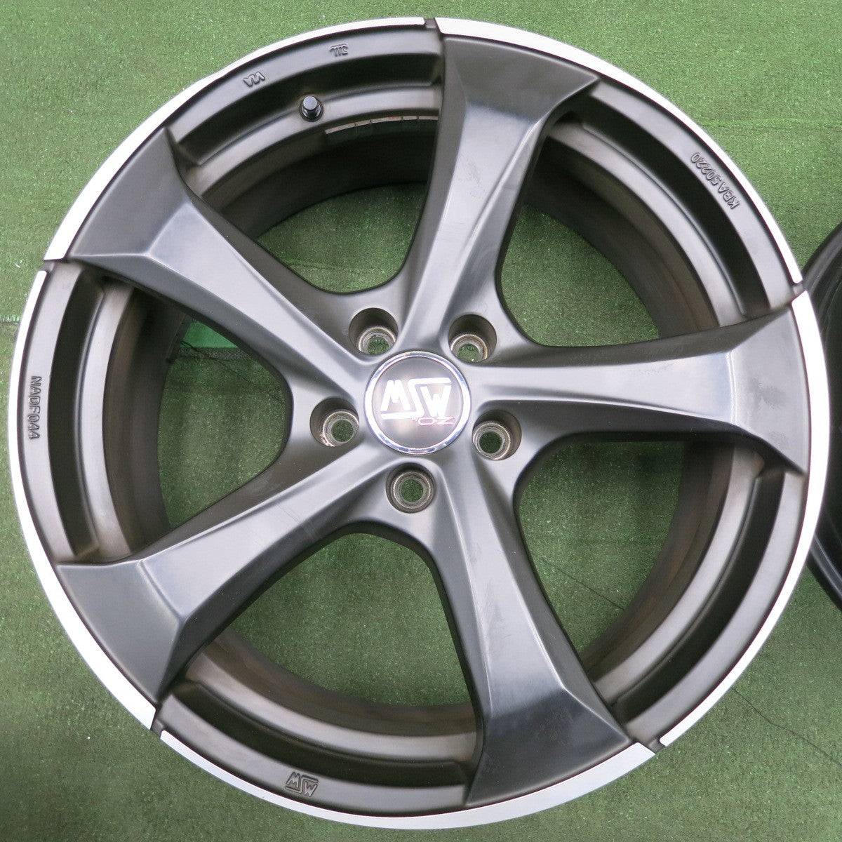 送料無料* キレイ☆アウディ ベンツ 等 O・Z RACING MSW47 OZ