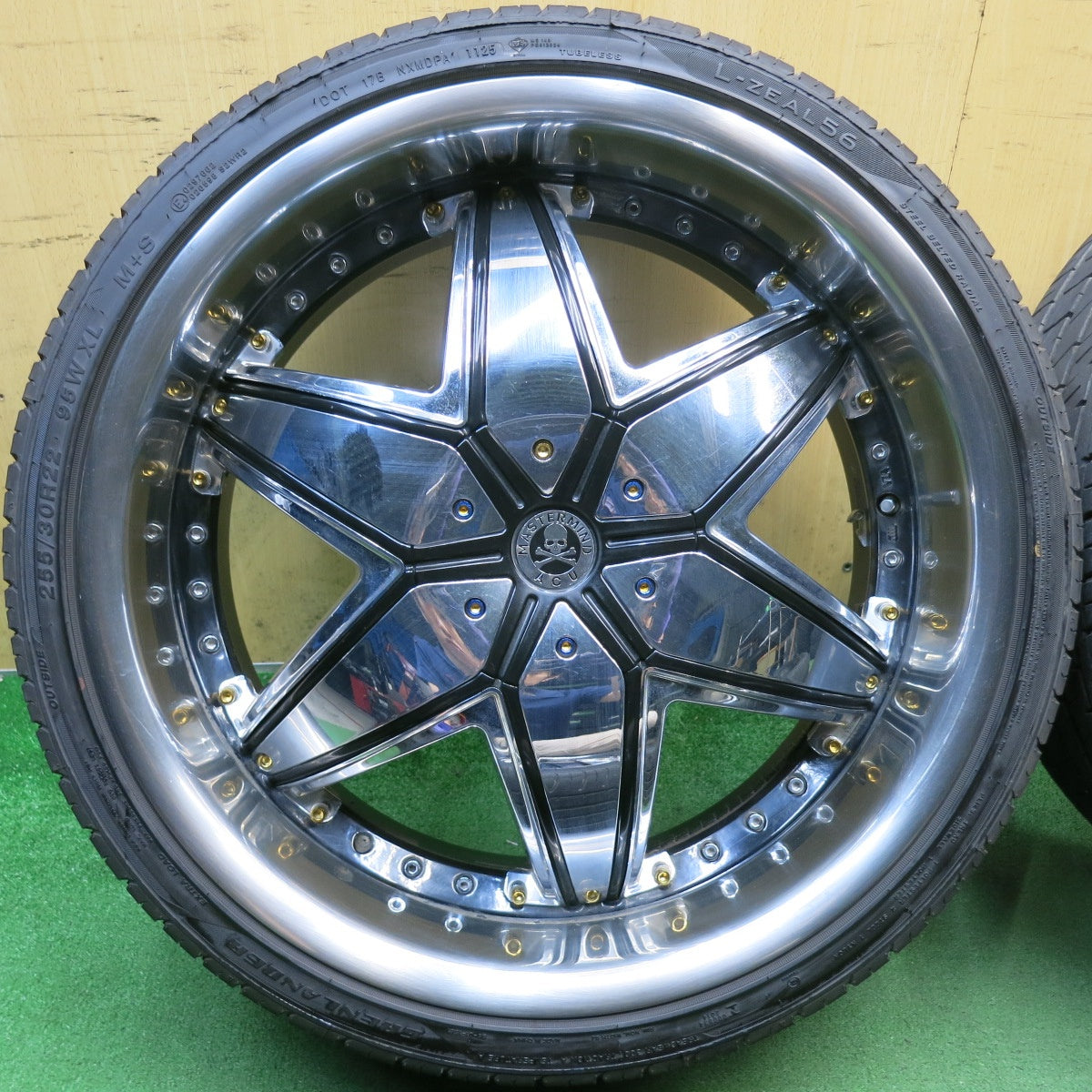バリ溝！25年！9.5分◎DON CORLEONE HEXAWILD 495 255/30R22 グリンランダー L-ZEAL56 ドン コルレオーネ ヘキサワイルド 22インチ PCD114.3 127/5H マルチ◎6092709HAノ