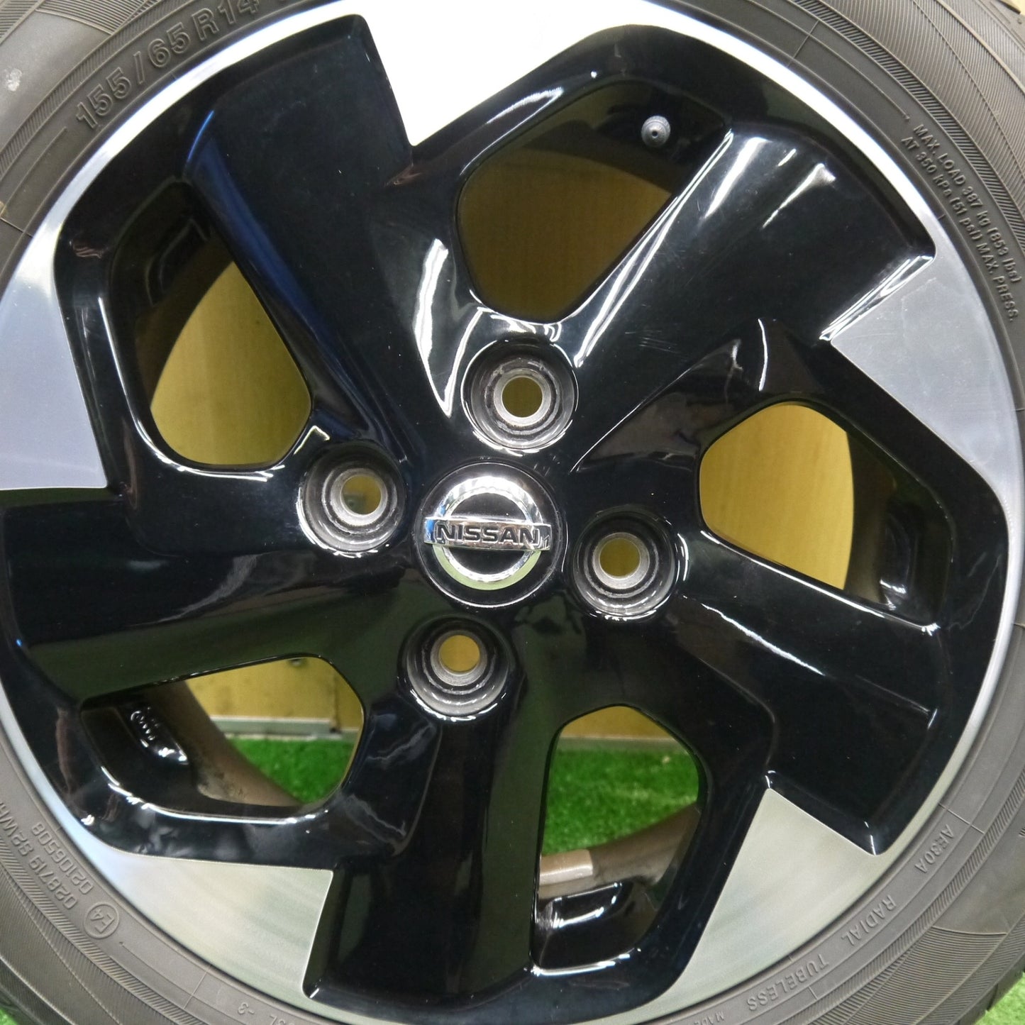 キレイ！1本★日産 デイズ ルークス 純正 155/65R14 ヨコハマ BluEarth-FE AE30 ブルーアース 14インチ PCD100/4H★6021008Hノ