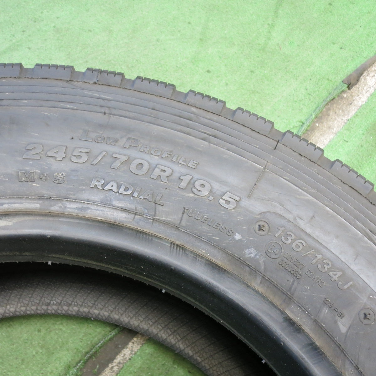 未使用！23年！1本★トラック タイヤ 245/70R19.5 136/134J ブリヂストン エコピア M801 Ⅱ ミックス オールシーズン 19.5インチ★6072903KKスタ