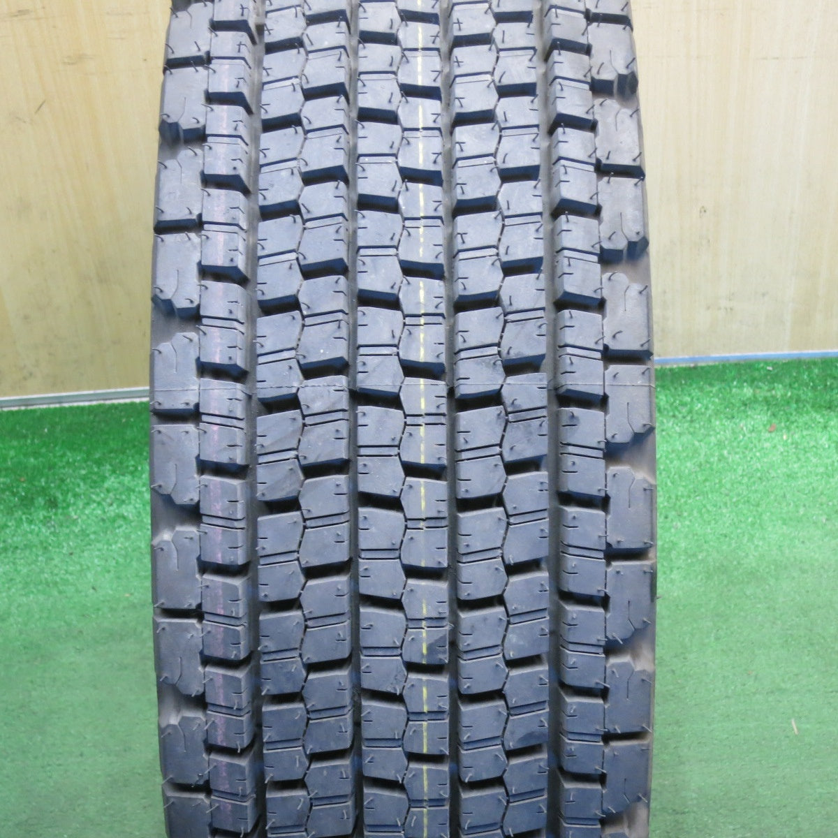 未使用！22年！1本★トラック タイヤ 245/70R19.5 136/134J スタッドレス ブリヂストン エコピア W901 19.5インチ★6072904KKスタ
