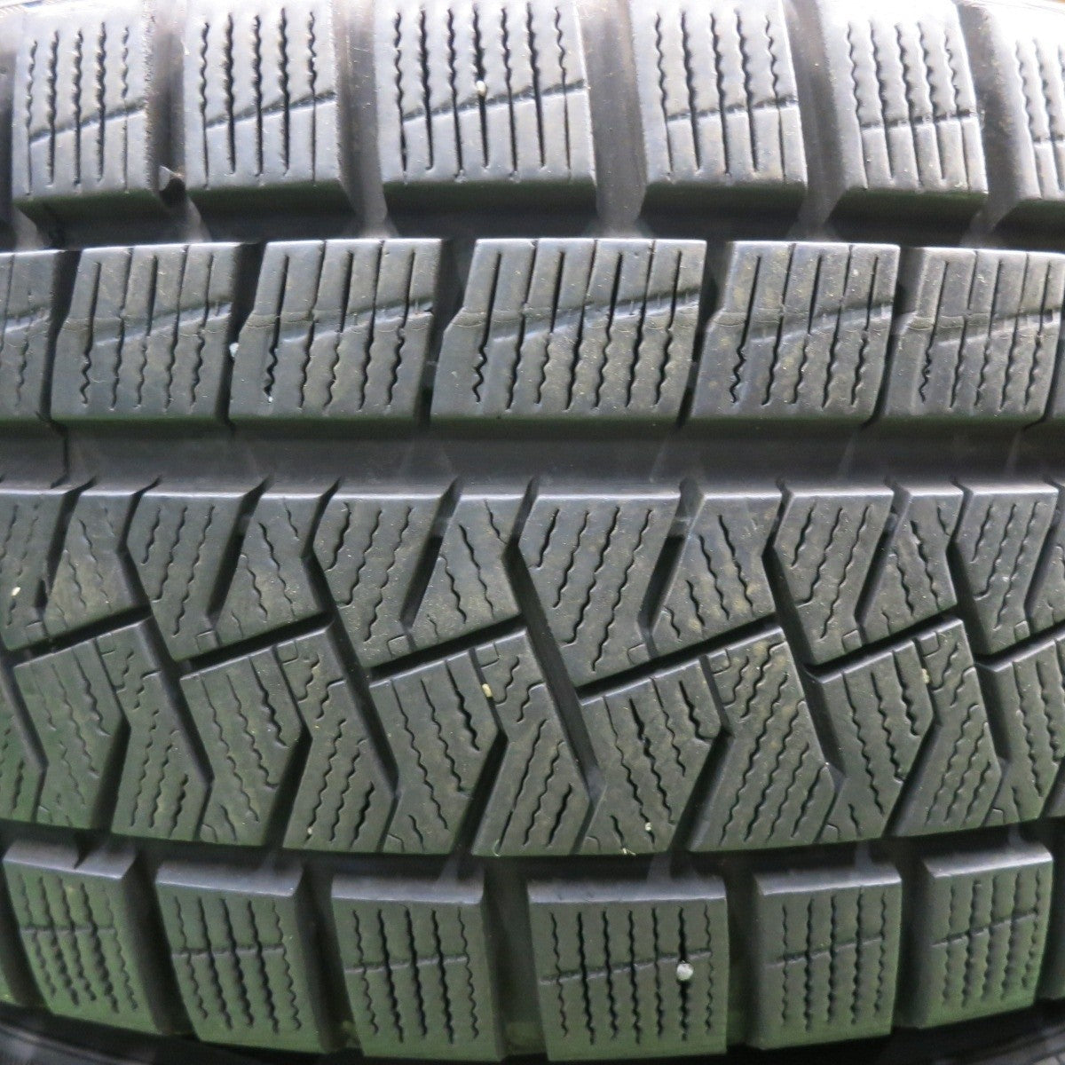 4本価格！21年★スタッドレス 195/55R16 ピレリ アイスアシンメトリコ タイヤ 16インチ アクア ヴィッツ フィット ノート CR-Z等★4123002HAスタ