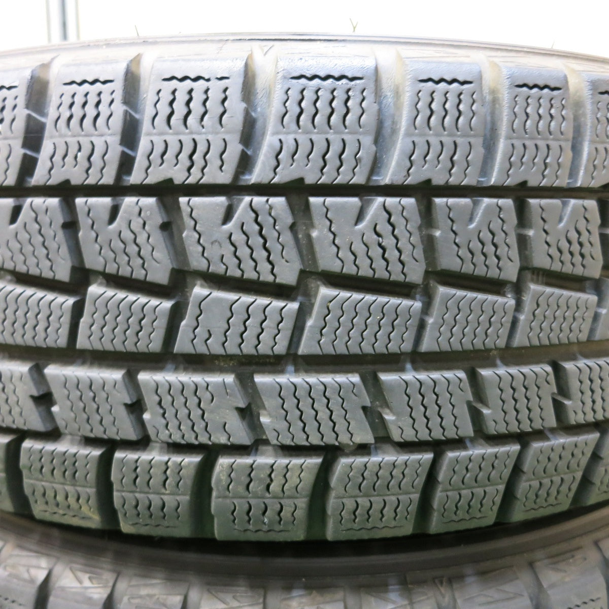 *送料無料* バリ溝！キレイ！9分★スタッドレス 175/65R15 ダンロップ ウインターマックス WM01 AXEL S アクセルS 15インチ PCD100/4H★4091304SYス