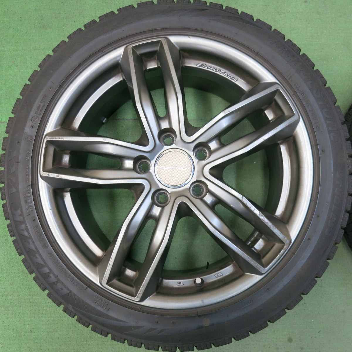 バリ溝！21年！9.5分★アウディ A3 等 EUROTECH GAYA5 225/45R17 スタッドレス ブリヂストン ブリザック VRX ユーロテック ガヤ5 17インチ PCD112/5H★5082203SKス