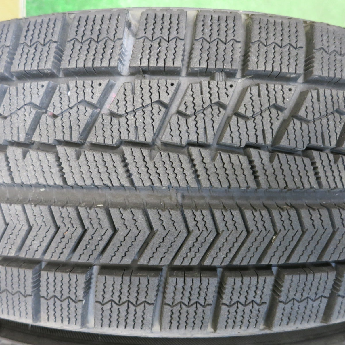 バリ溝！キレイ！9.5分★スタッドレス 185/65R15 ブリヂストン ブリザック VRX TEAD テッド 15インチ PCD100/4H★6031517HAス