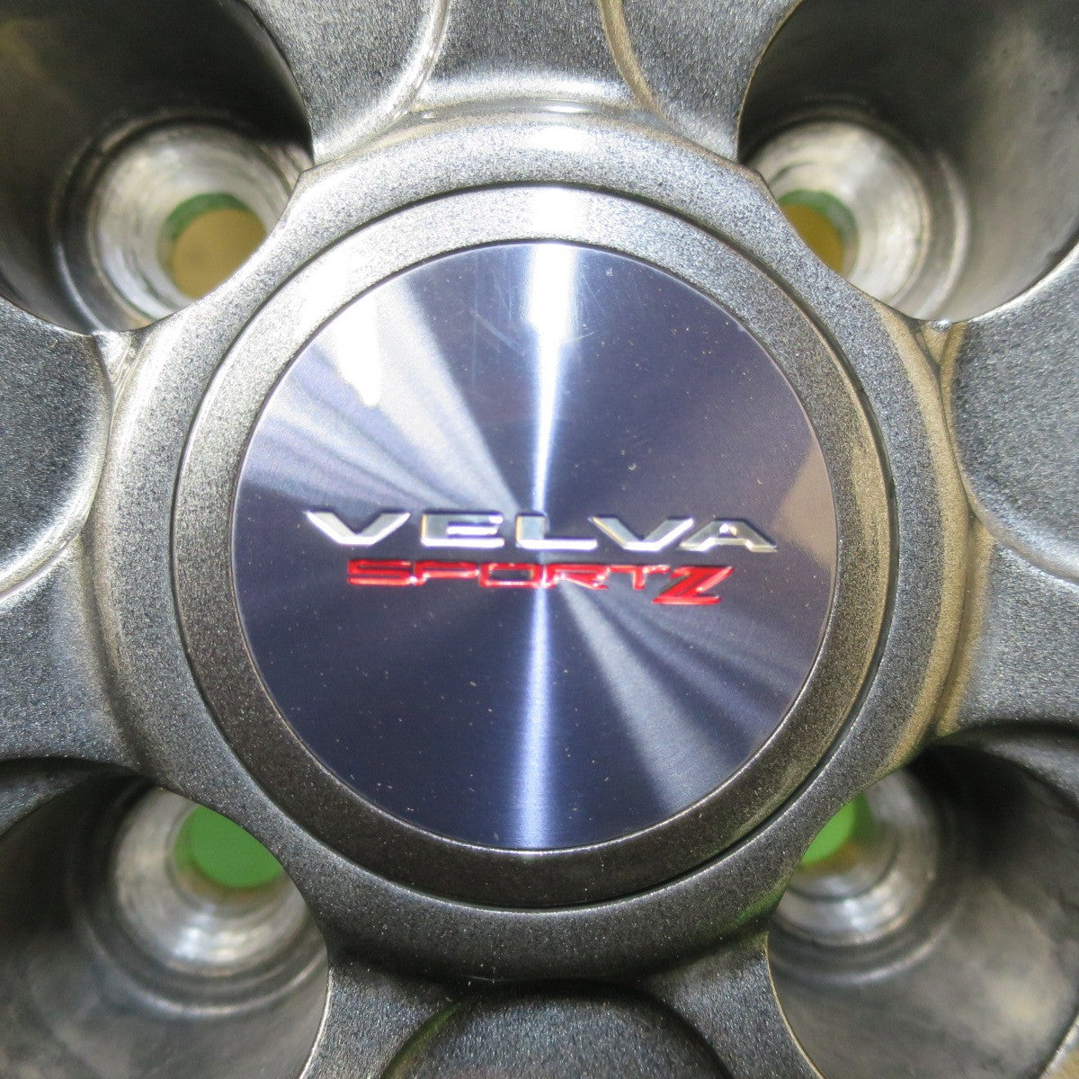 [送料無料] キレイ★スタッドレス 185/70R14 ブリヂストン アイスパートナー2 VELVA SPORTZ ヴェルヴァ 14インチ PCD100/4H★4103004イス