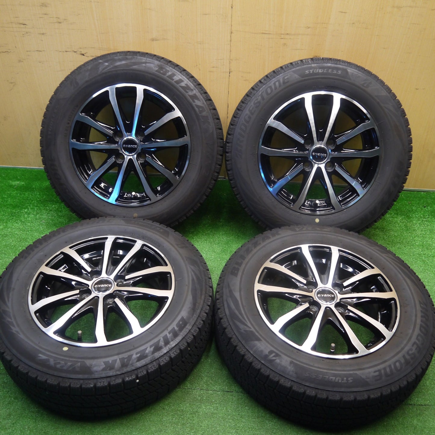 4本価格！23年★スタッドレス 175/70R14 ブリヂストン ブリザック VRX2 evance HA1 エヴァンス 14インチ PCD100/4H★5111008Hス