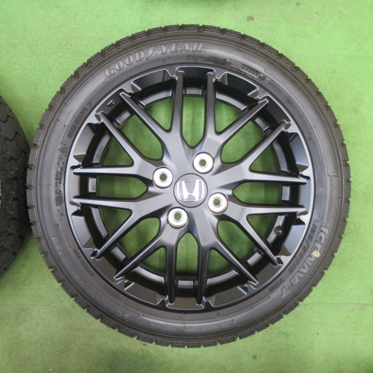 バリ溝！24年！キレイ！ほぼ10分★ホンダ N-ONE RS 純正 165/55R15 スタッドレス グッドイヤー アイスナビ7 15インチ Nワン PCD100/4H★6021504TTス