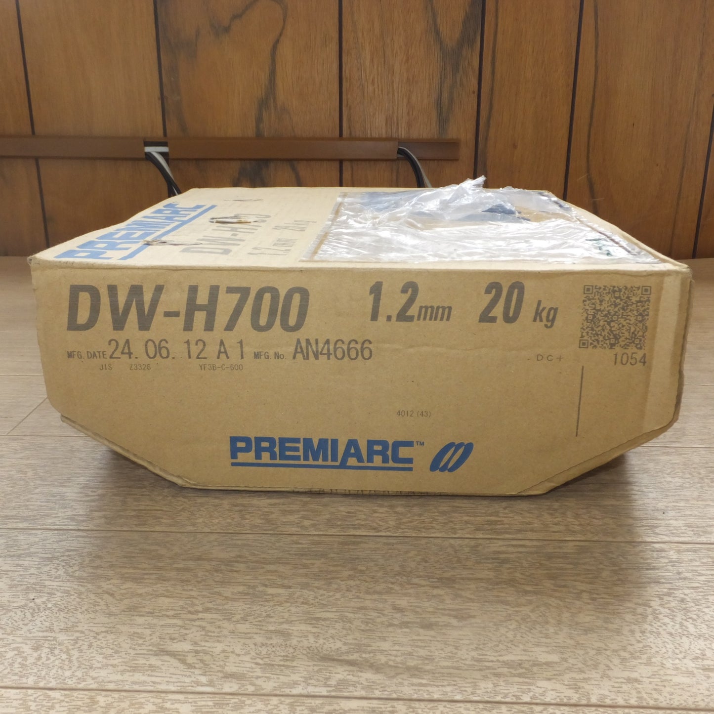 [送料無料] 未使用★神戸製鋼所 コベルコ KOBELCO PREMIARC 硬化肉盛溶接用フラックス入りワイヤ DW-H700 1.2mm 20kg(3)★