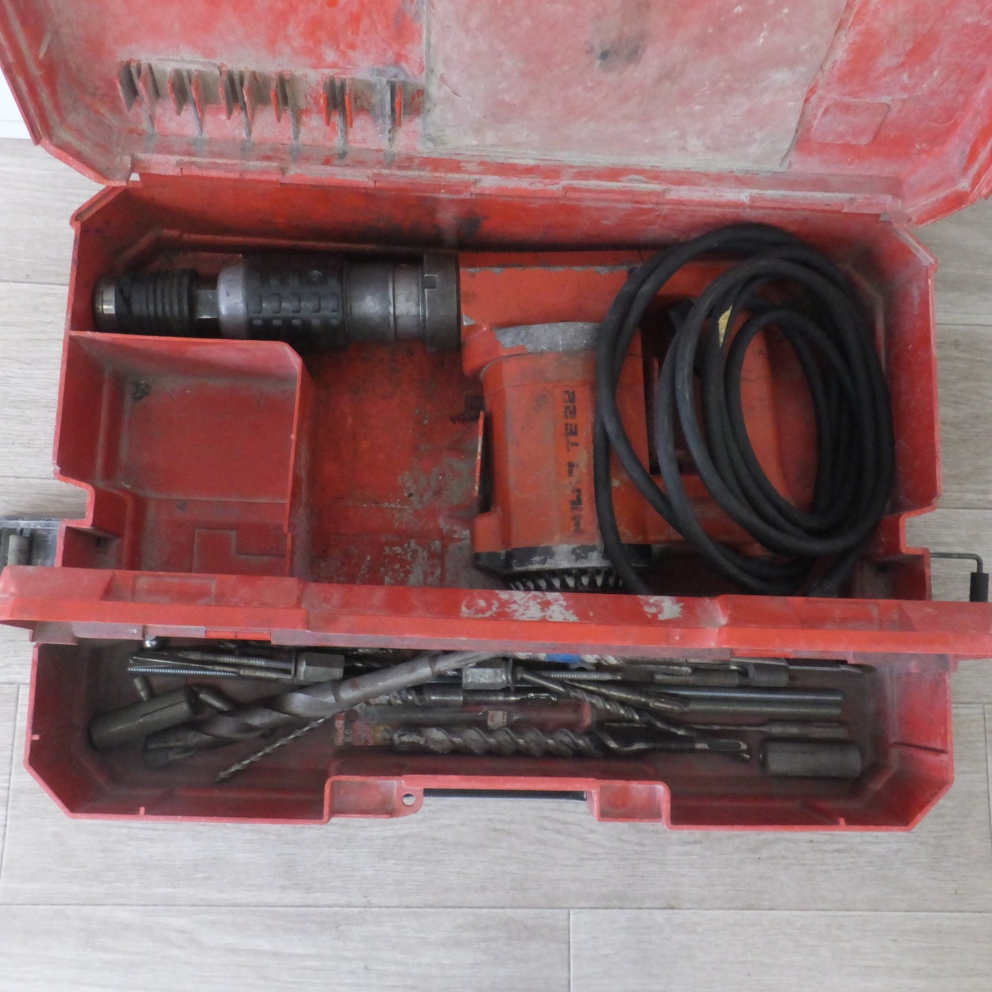 [送料無料] ★ヒルティ HILTI ハンマードリル TE22　100V～ 520W 5.6A★