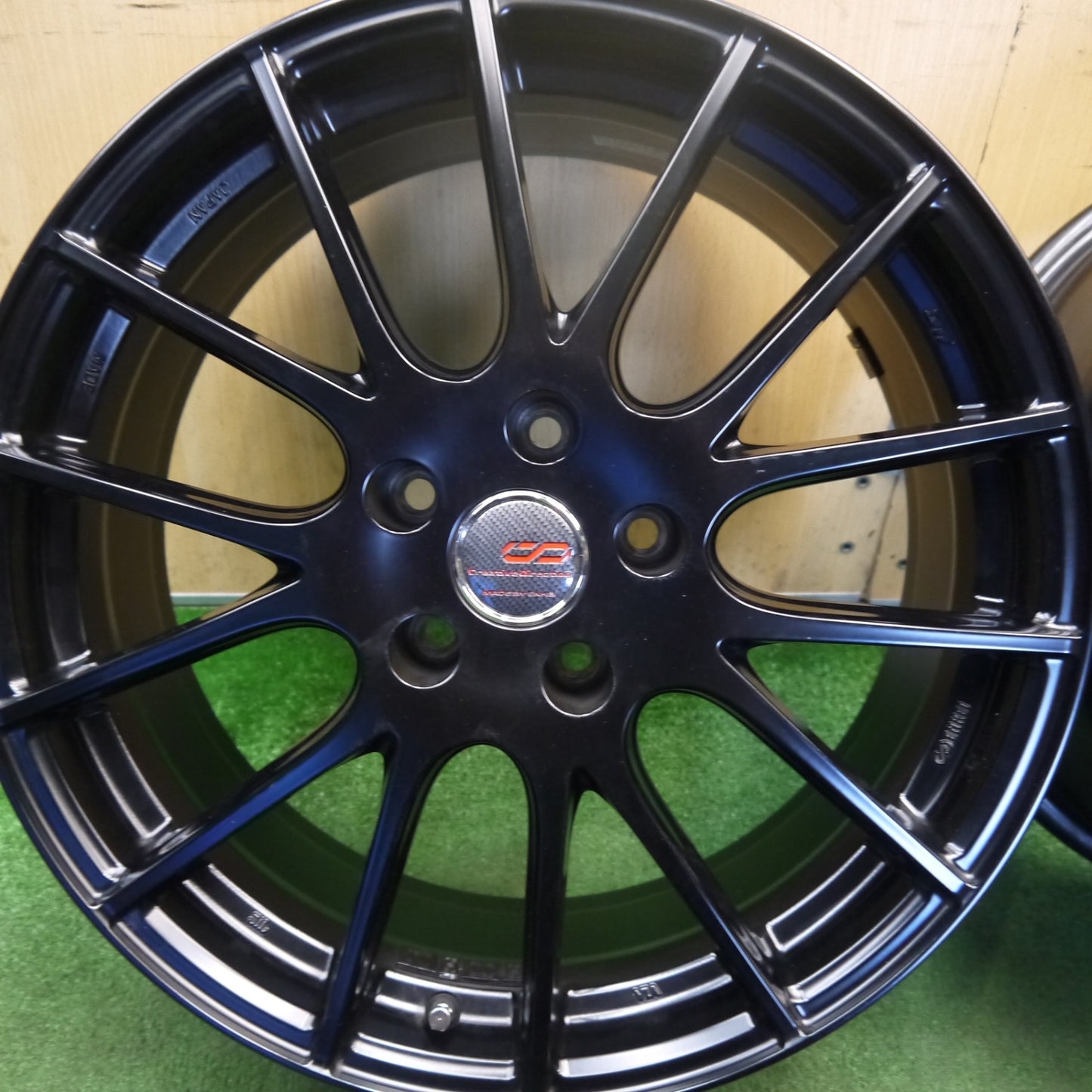 美品★CreativeDirection ENKEI KE04 エンケイ 18インチ ホイール 18×8J PCD114.3/5H★6051810Hホ