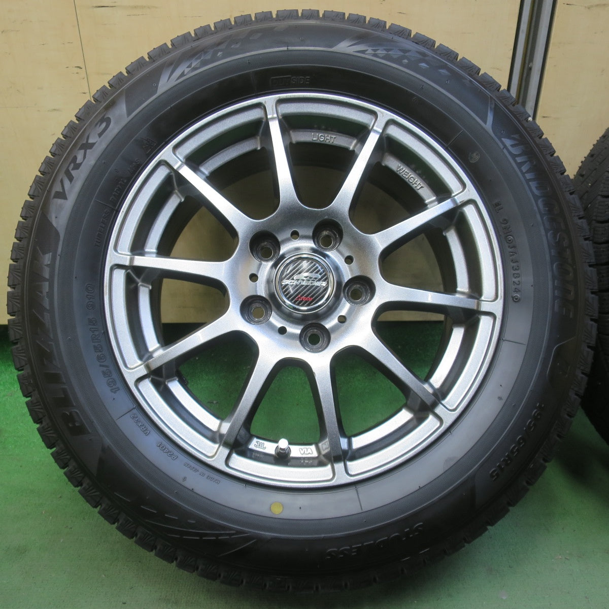 バリ溝！24年！ほぼ10分◎スタッドレス 195/65R15 ブリヂストン ブリザック VRX3 SCHNEIDER ATECH シュナイダー 15インチ PCD114.3/5H◎6092308イス