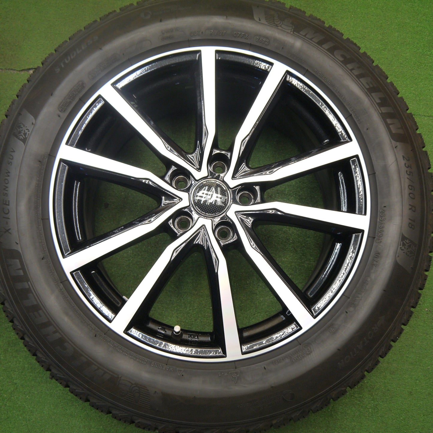 [送料無料] バリ溝！22年！キレイ！9分★スタッドレス 235/60R18 ミシュラン X-ICE SNOW SUV STRANGER ストレンジャー 18インチ PCD114.3/5H★5040705Hス