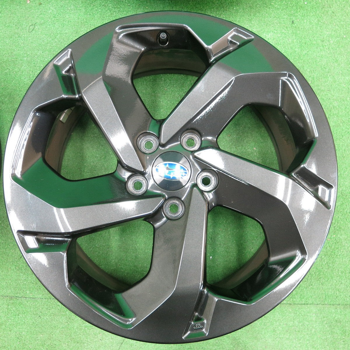 *送料無料* 新車外し★スバル SK フォレスター 純正 ENKEI エンケイ ホイール 18インチ 18×7J PCD114.3/5H★4042709ナホ