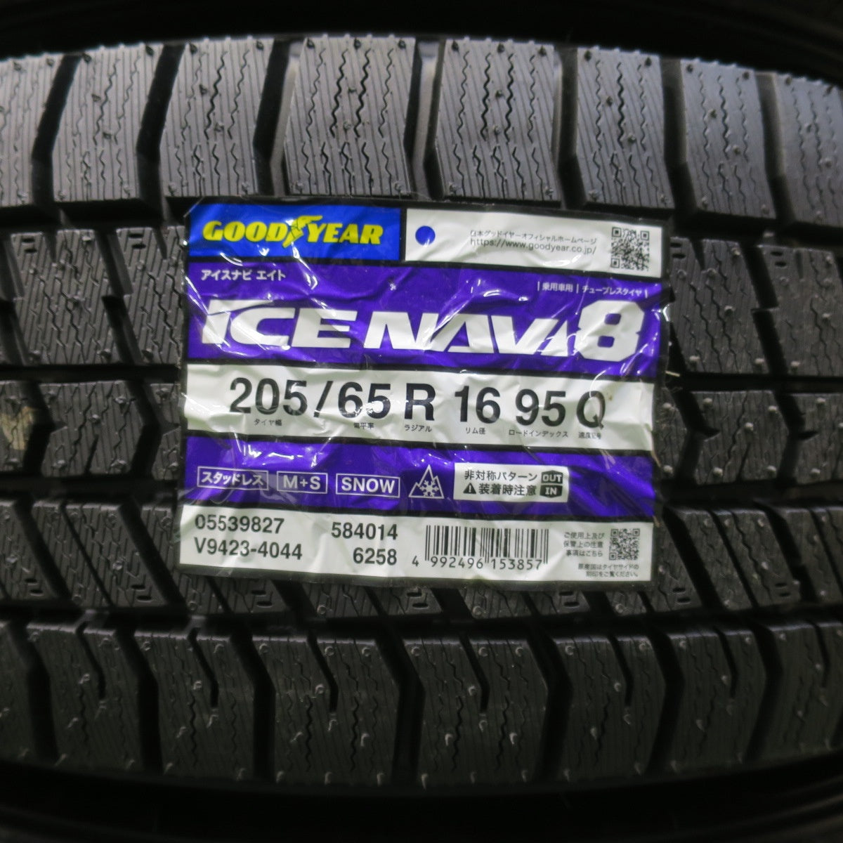 未使用！23年★LOXARNY SPORT 205/65R16 スタッドレス グッドイヤー アイスナビ8 ロクサーニ スポーツ 16インチ PCD114.3/5H★6042513イス