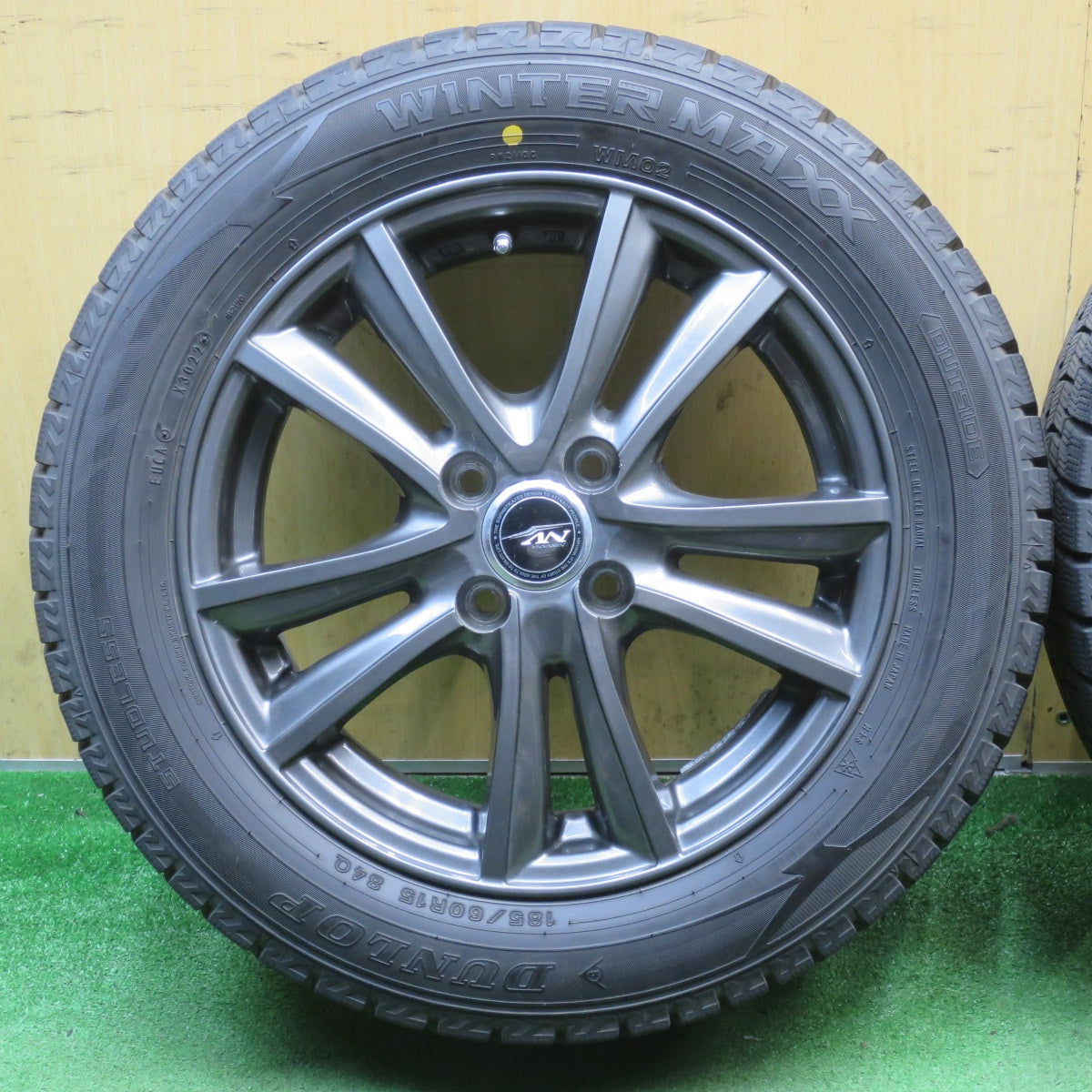 バリ溝！22年！キレイ！9.5分◎スタッドレス 185/60R15 ダンロップ ウインターマックス WM02 NIRVANA NV ニルバーナ ニルヴァーナ 15インチ PCD100/4H◎6060802NJス
