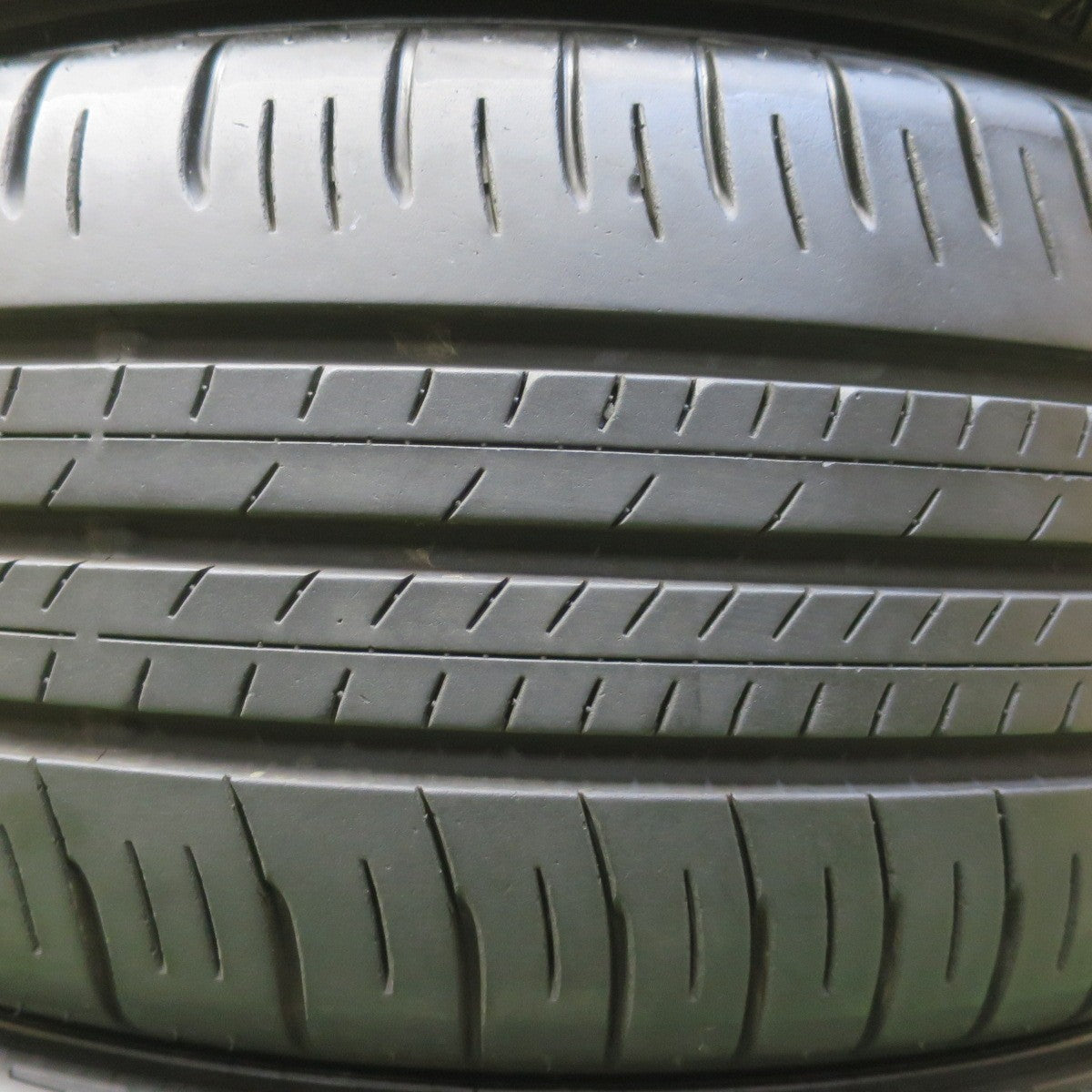 バリ溝！25年！9.5分◎205/60R16 ダンロップ エナセーブ EC300+ タイヤ 16インチ ノア ヴォクシー ステップワゴン 等◎6092903イノタ