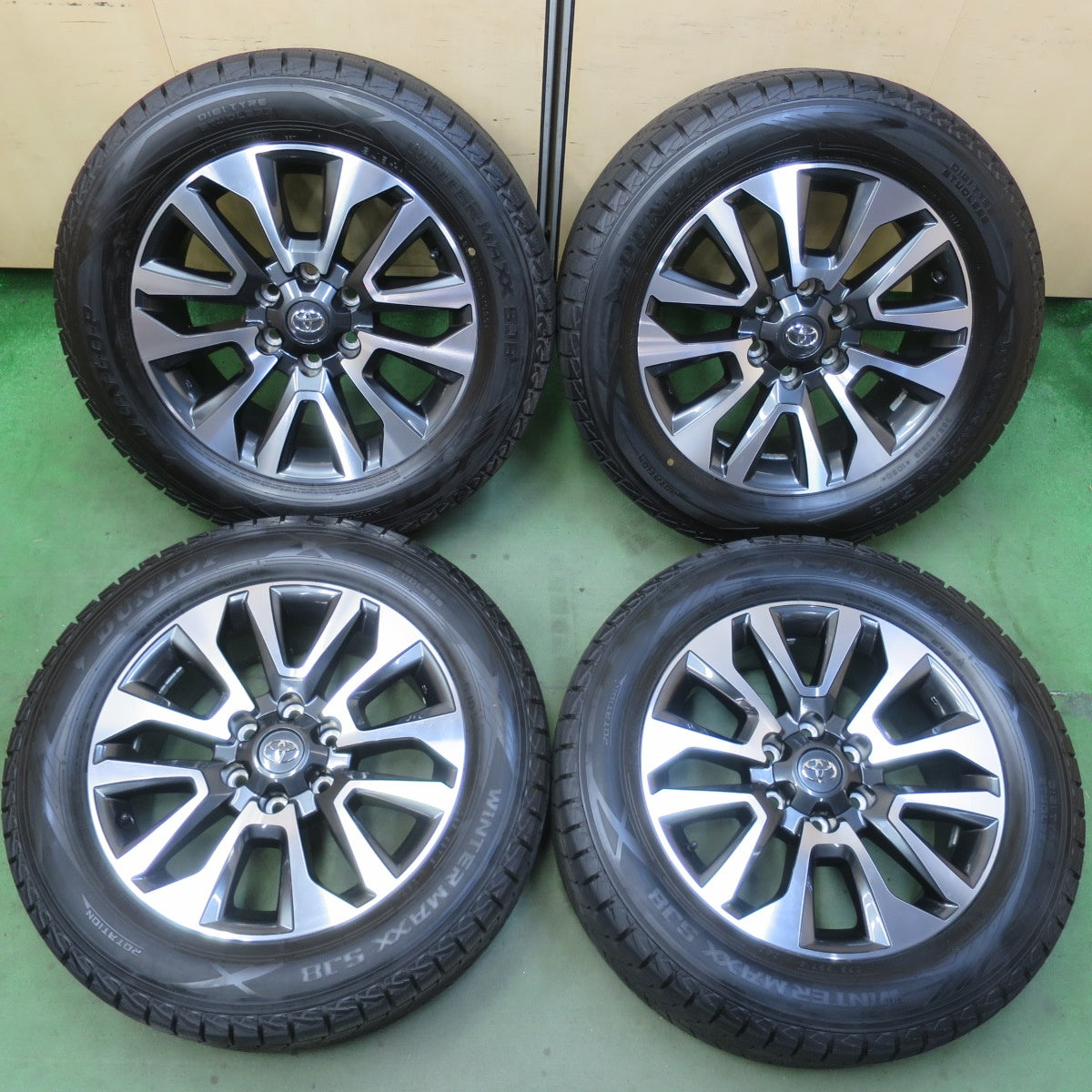 ほぼ未使用！24年！キレイ★トヨタ 150系 ランクル プラド 純正 265/55R19 スタッドレス ダンロップ ウインターマックス SJ8 SJ8+ 19インチ PCD139.7/6H★6051201イス
