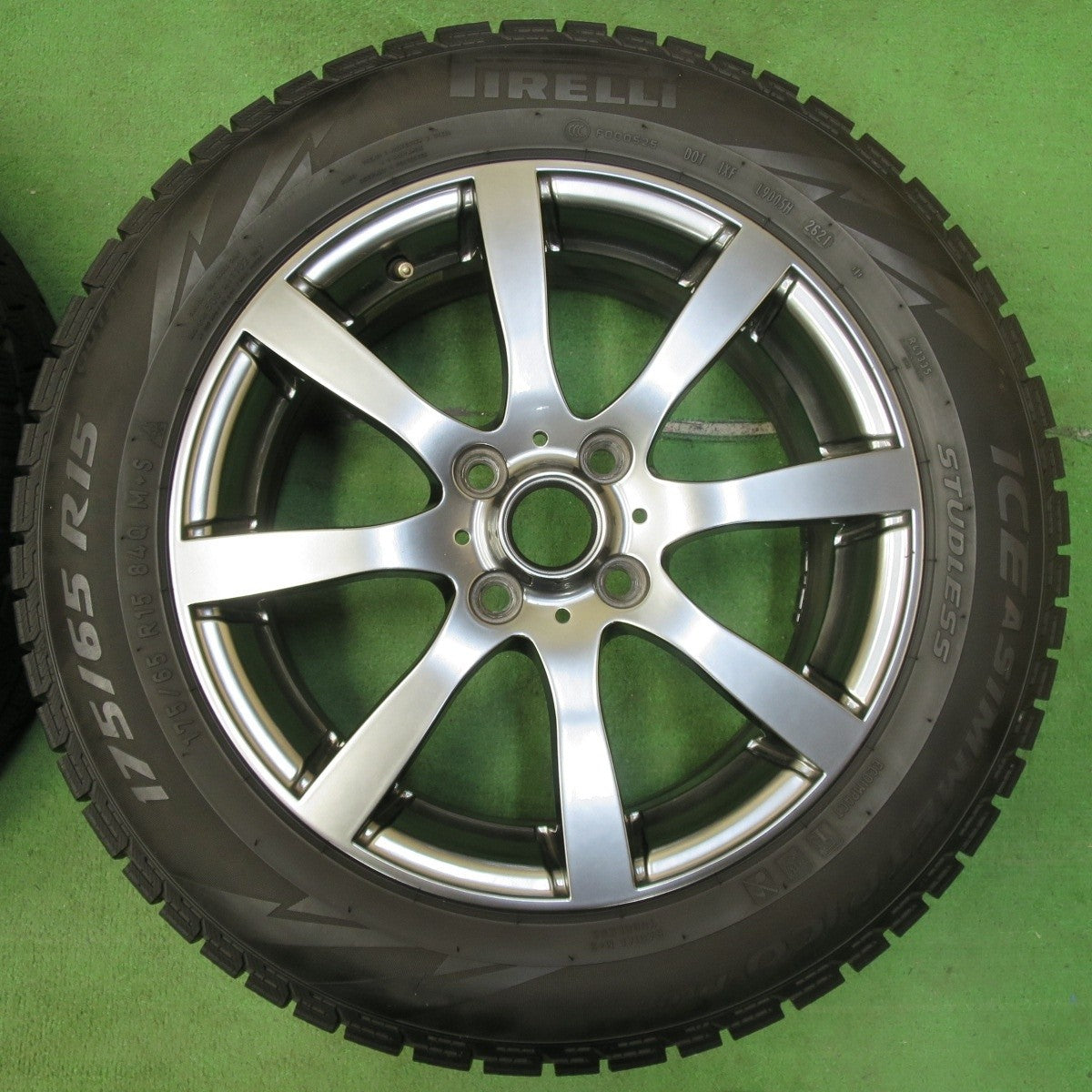 キレイ！21年★スタッドレス 175/65R15 ピレリ アイスアシンメトリコ プラス 阿部商会 15インチ PCD100/4H★4113014イス