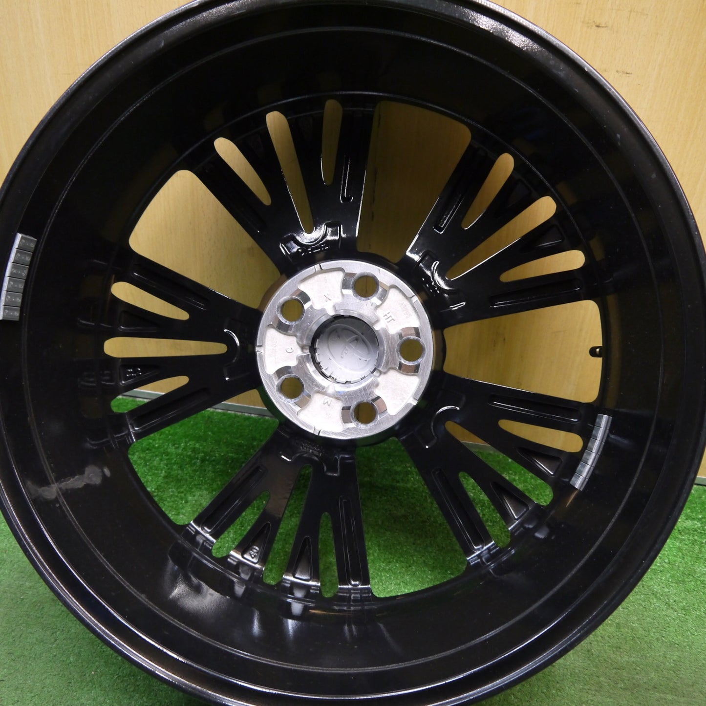 新車外し！1本★トヨタ 60系 プリウス 純正 ホイール 19インチ 19×6.5J PCD114.3/5H★5081213Hホ
