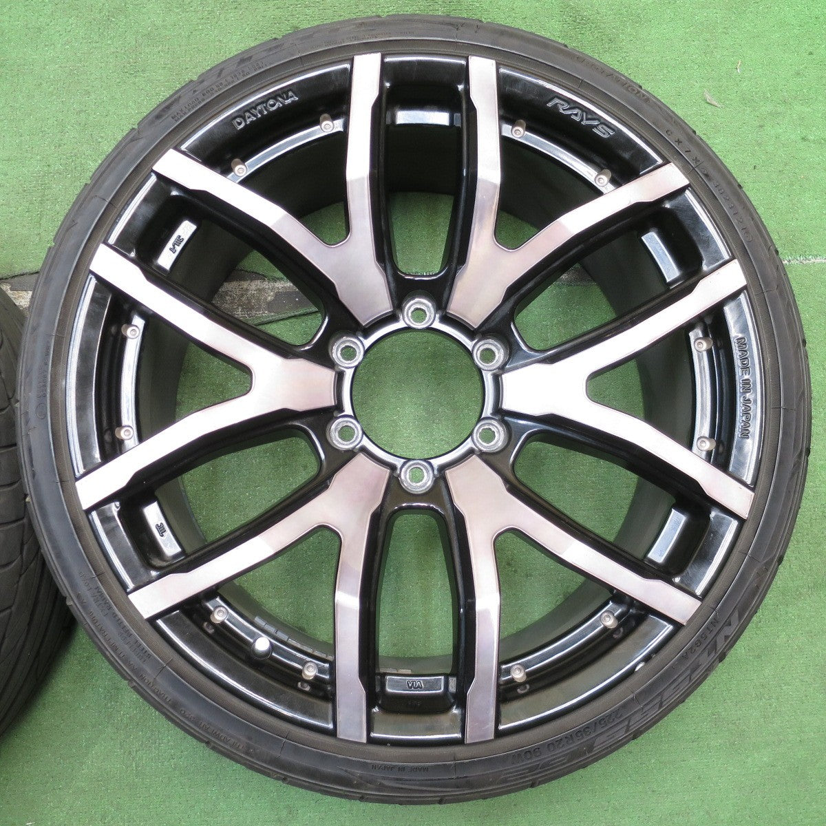 バリ溝！21年！9.5分★RAYS DAYTONA FDX-F6 225/35R20 ニットー NT555 G2 レイズ デイトナ 20インチ PCD139.7/6H★5082601NJノ