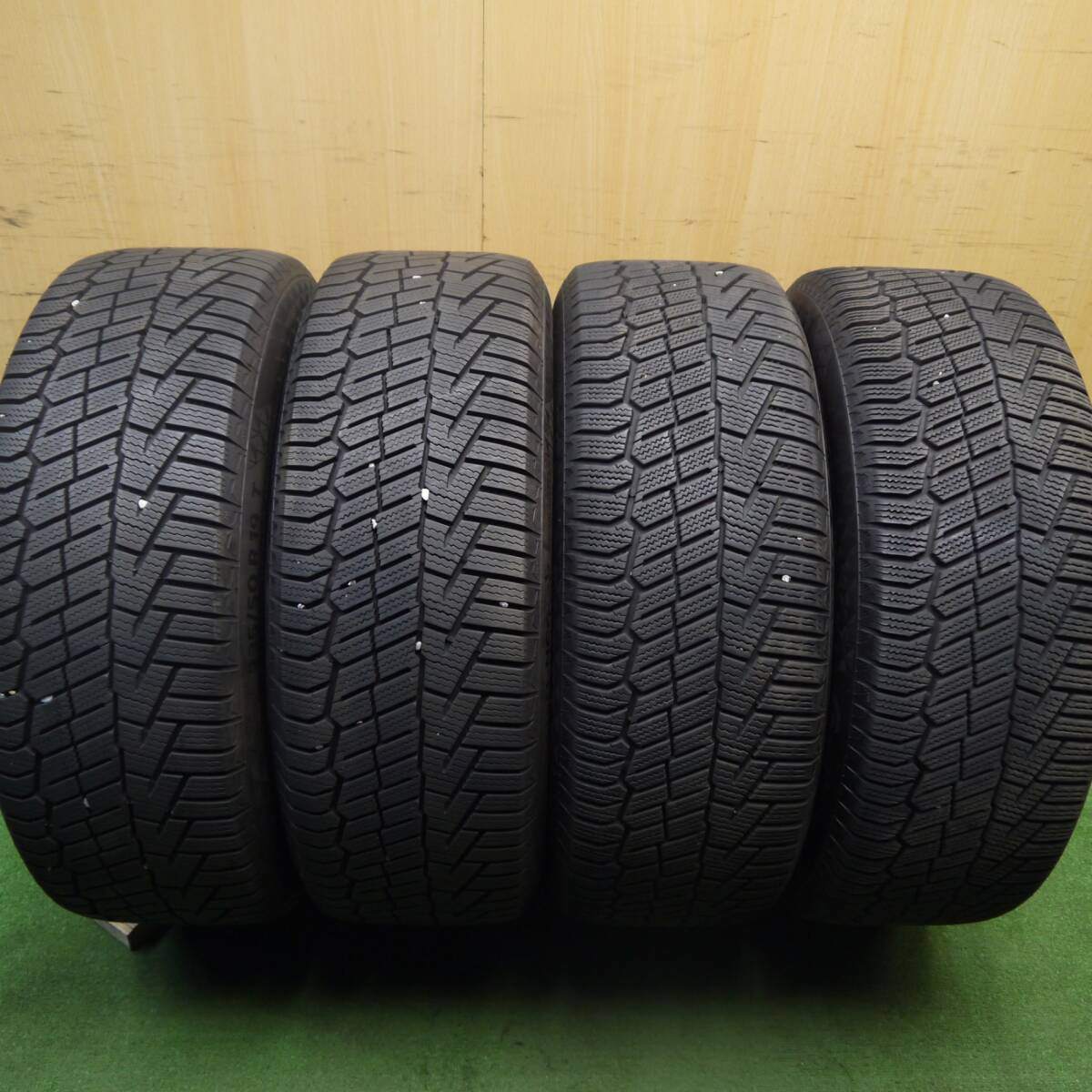 バリ溝！22年！キレイ！9.5分以上★ベンツ GLBクラス X247 純正 AMG 235/50R19 スタッドレス コンチネンタル ノースコンタクト NC6 19インチ PCD112/5H★5032504Hス