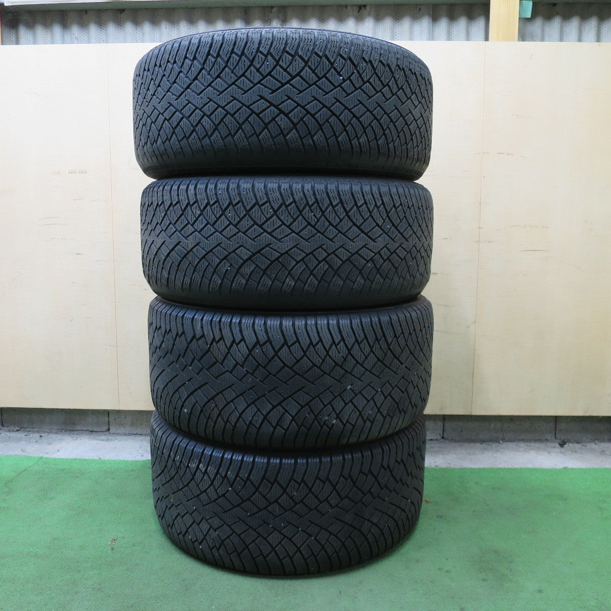 センサー付！22年★ベンツ GT43 GT53 GT63 純正 AMG 255/45R19 285/40R19 スタッドレス ノキアン タイヤ ハッカペリッタ R5 EV 19インチ PCD112/5H★6032702ナス