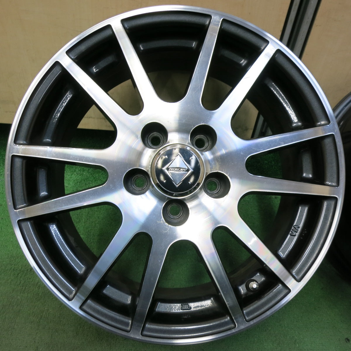 4本価格★プリウス 等 RiZLEY ライツレー 15インチ 15×6J PCD100/5H★5042510SYホ