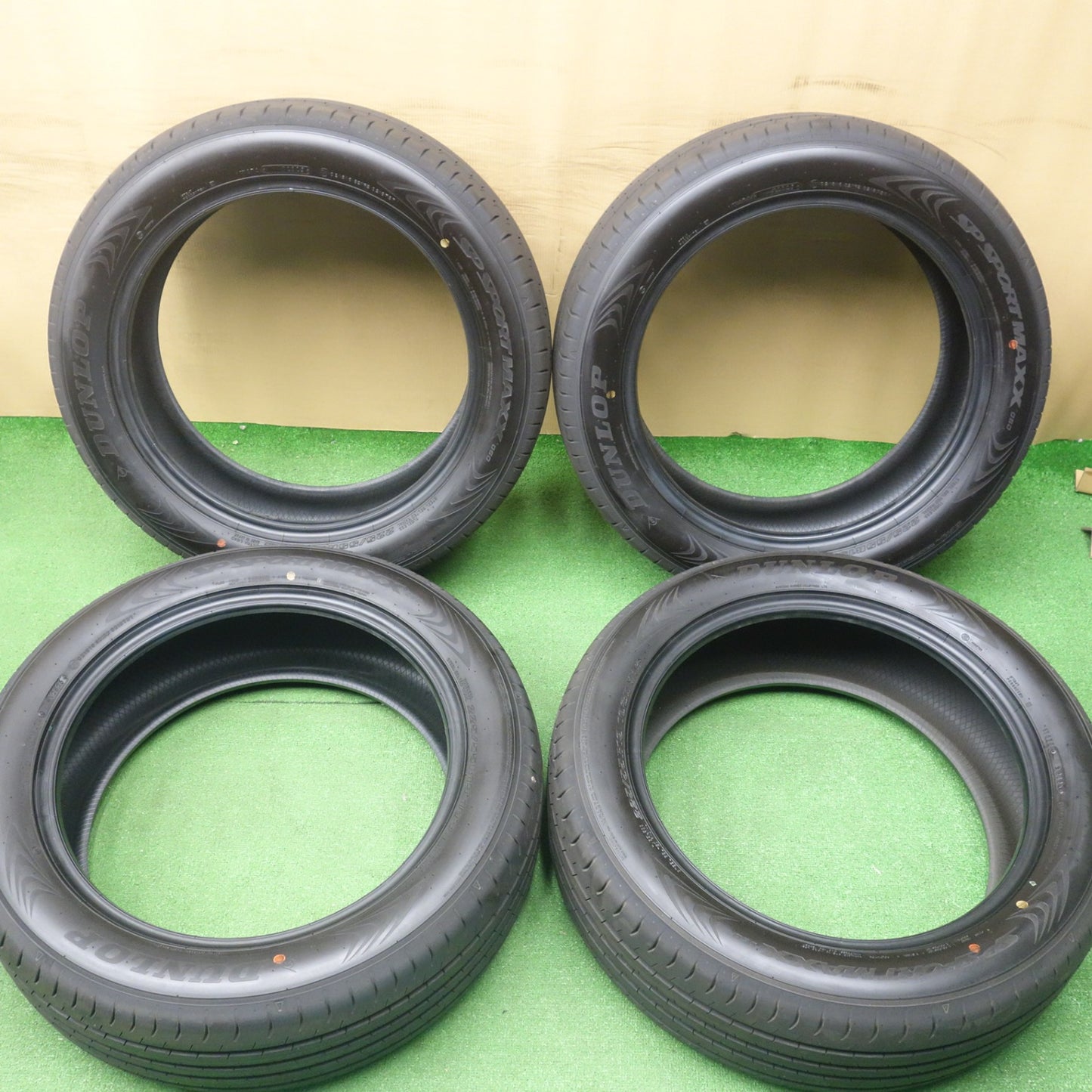 新車外し！25年★225/55R19 ダンロップ SPスポーツマックス 060 タイヤ 19インチ 40系 アルファード ヴェルファイア 等★6061705KTノタ