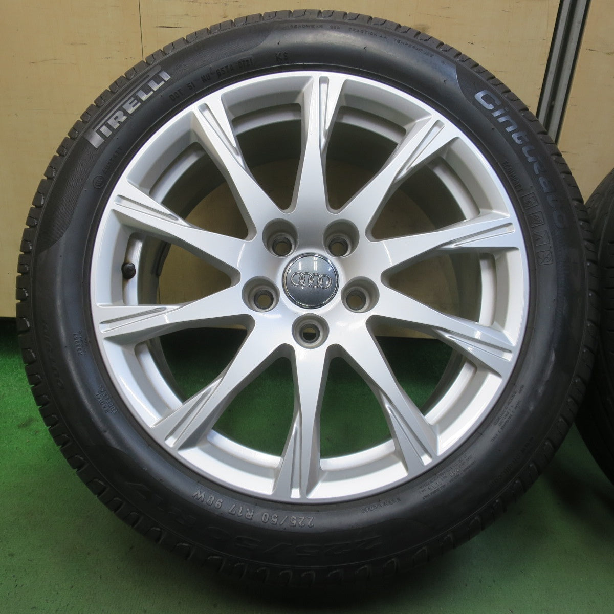 バリ溝！キレイ！9分★アウディ A4 純正 225/50R17 ピレリ Cinturato P7 17インチ PCD112/5H★6052806イノ