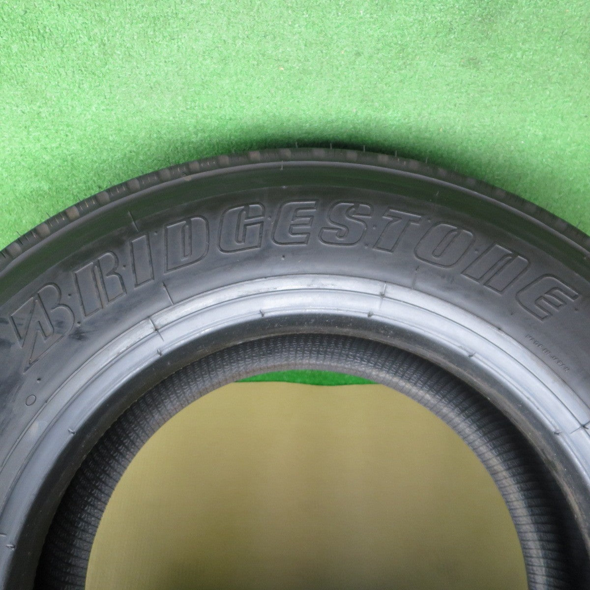 未使用！23年！1本★トラック タイヤ 235/70R17.5 127/125J ブリヂストン R225 17.5インチ★6032901NKノタ