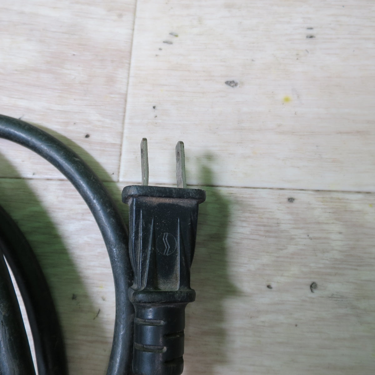 [送料無料] ☆日立工機 165mm 深切り 電子 造作 丸のこ 100V C6UVY 丸鋸 丸ノコ マルノコ 切断機 電動 工具 ①☆