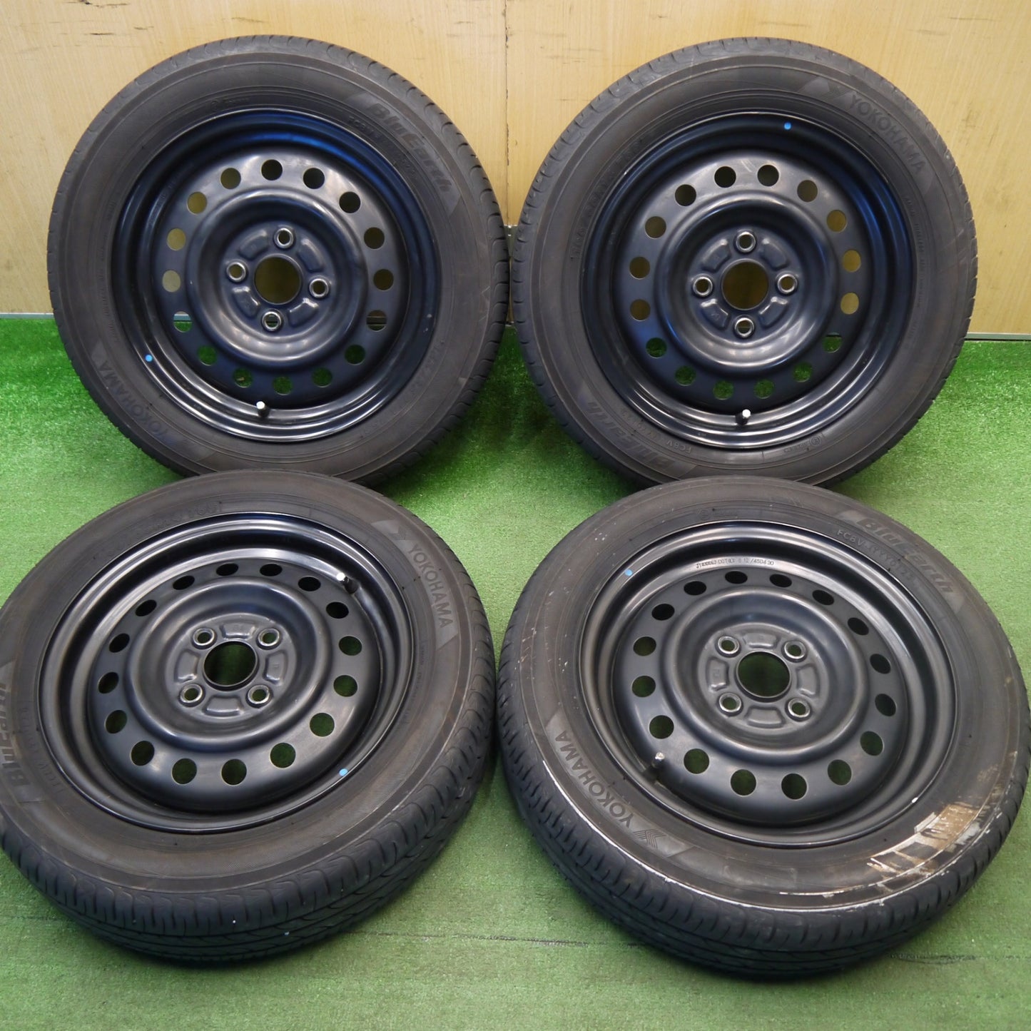 4本価格！23年★155/65R14 ヨコハマ ブルーアース AE01 スチール ホイール 14インチ PCD100/4H★6032702Hノ