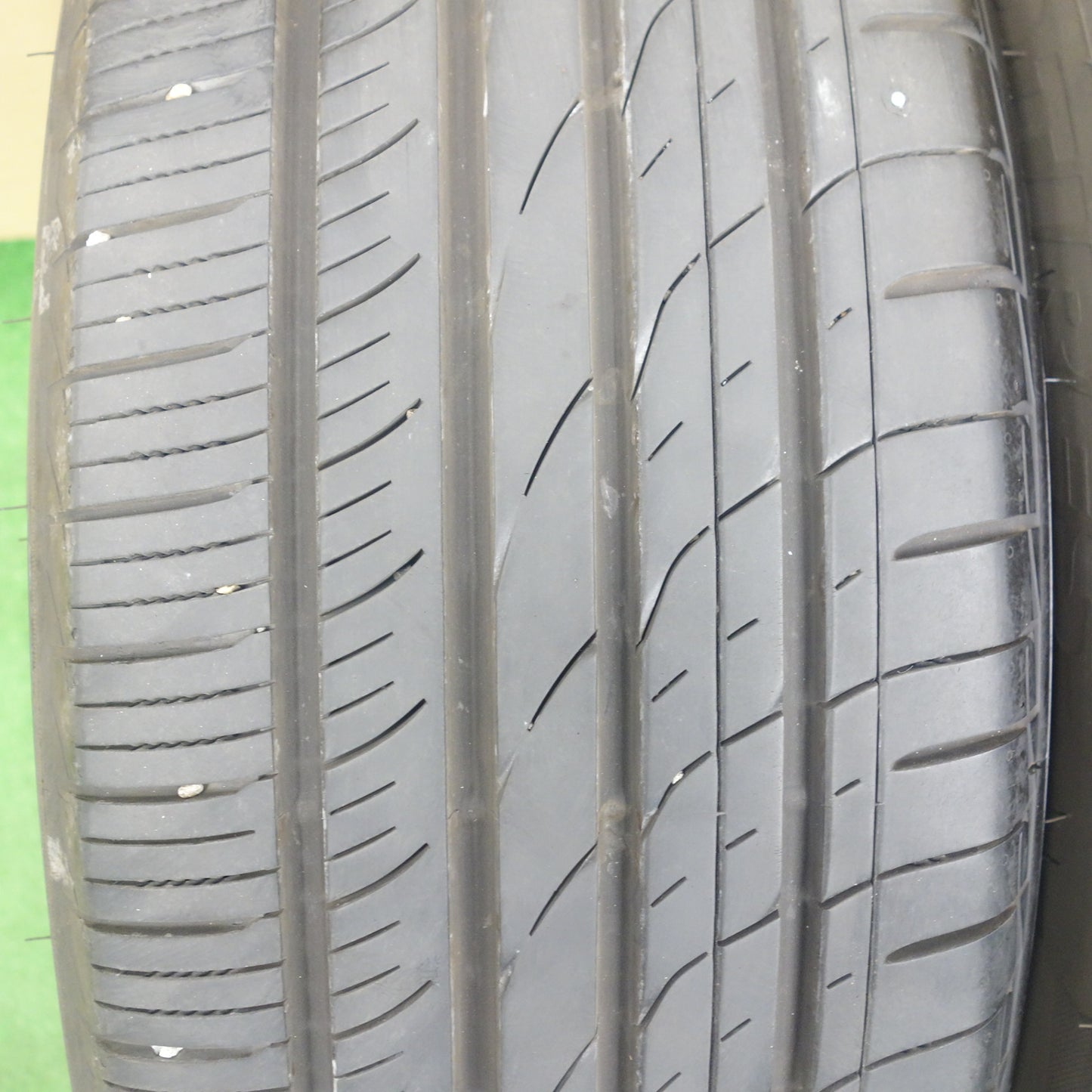 バリ溝！24年！キレイ！9.5分★LEONIS FY 225/55R19 トーヨー プロクセス CL1 SUV レオニス 19インチ PCD114.3/5H★6020503KTノ