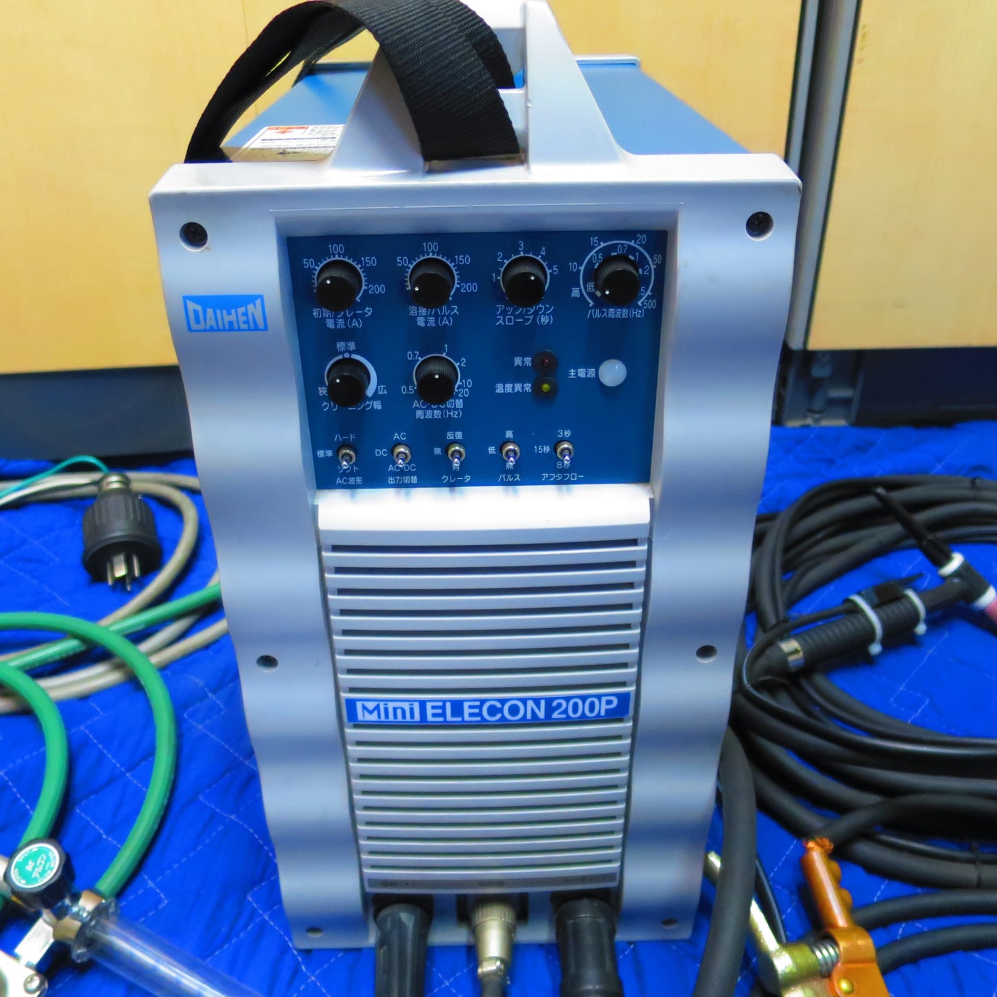 [送料無料] キレイ☆ダイヘン 交直 両用 パルス TIG 溶接機 インバーター Mini ELECON 200P AVPM-200(S-2) DAIHEN☆